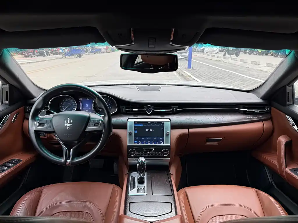 Maserati Chrysler 300C 2013 3.0T Standard 2014 - thumbnail 5