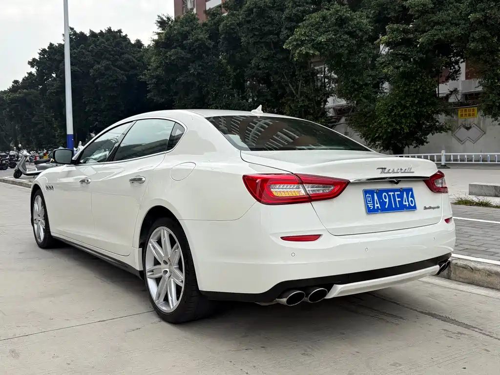 Maserati Chrysler 300C 2013 3.0T Standard 2014 - thumbnail 11