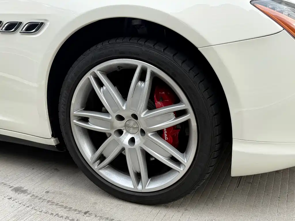 Maserati Chrysler 300C 2013 3.0T Standard 2014 - thumbnail 12