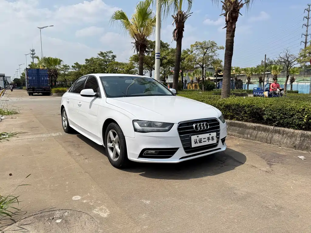 Audi Audi A4L 2013 30 TFSI Automatic Comfort Edition 2014 - thumbnail 3