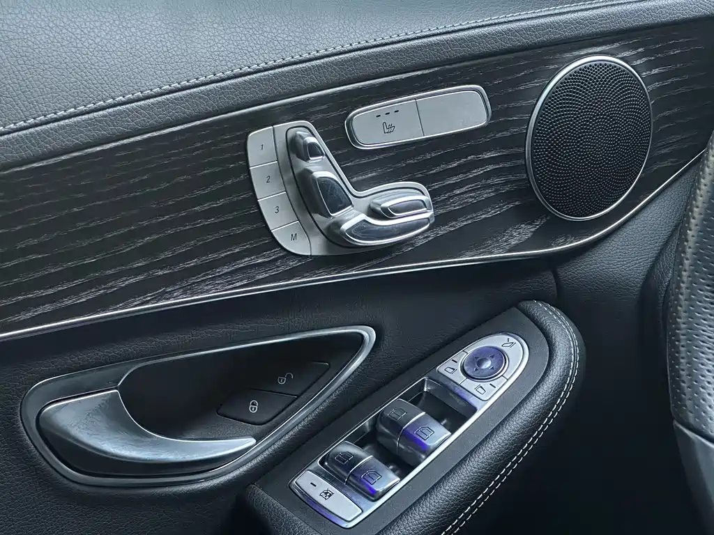 Mercedes-Benz Mercedes-Benz C-Class 2021 C 260 L Sport Edition 2021 - thumbnail 11