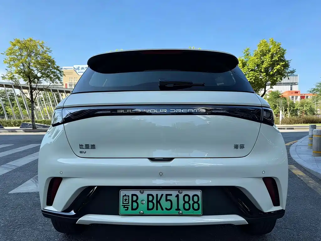 BYD Dolphin 2024 Glory Edition 420km Fashion Edition 2024 - thumbnail 3