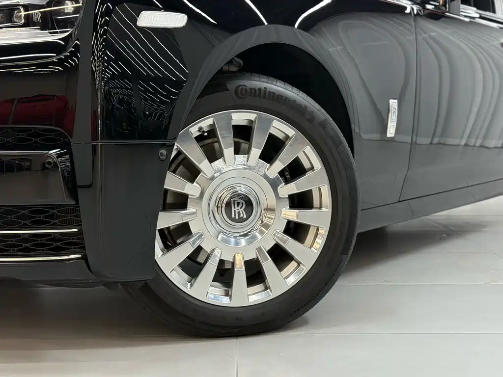 Rolls-Royce Phantom 2018 6.7T Standard Wheelbase Version 2019 - thumbnail 8