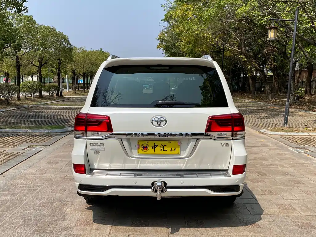 Toyota Land Cruiser (Imported) 2016 Model 4.0L Middle East Version 2017 - thumbnail 14