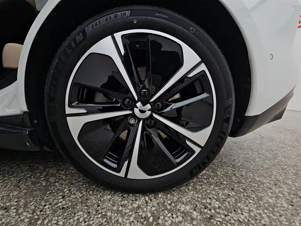 NIO NIO ET5T 2023 75kWh Touring 2023 - thumbnail 14