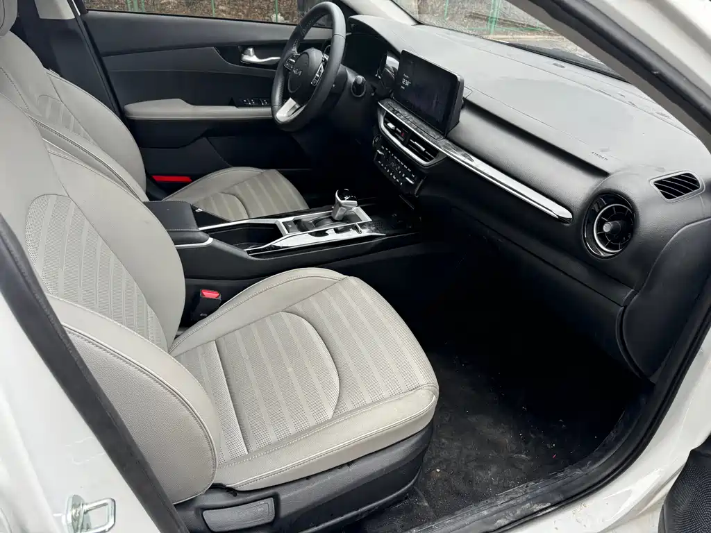 Kia Kia K3 2024 1.5L CVT Comfort Plus Edition 2024 - thumbnail 7