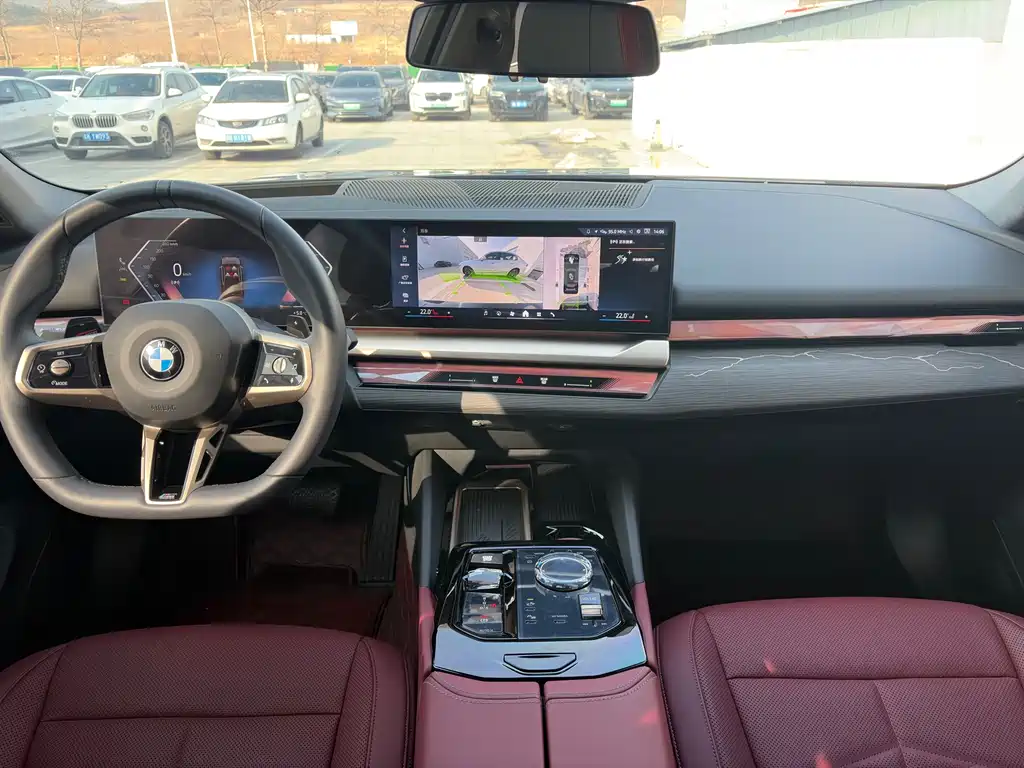 BMW BMW 5 Series 2025 530Li Premium M Sport Package 2025 - thumbnail 9