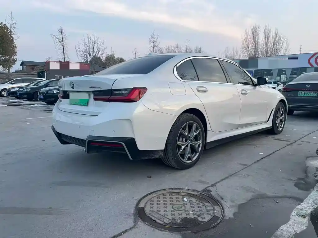 BMW BMW i3 2024 eDrive 35 L 2024 - thumbnail 9