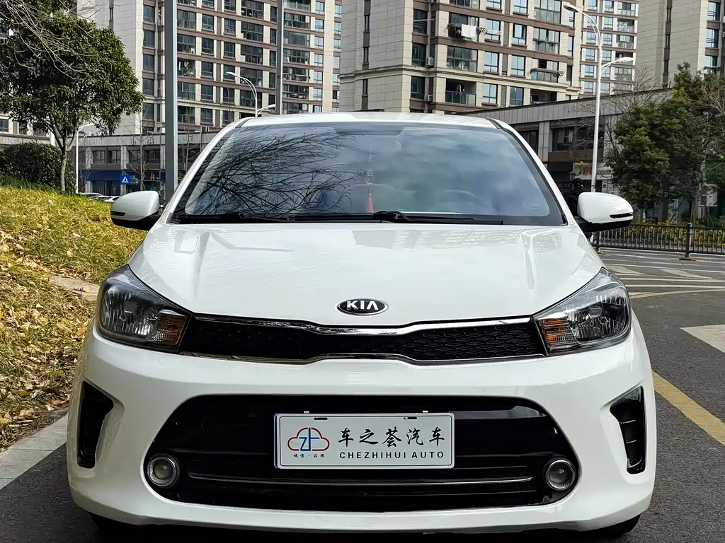Kia Hyundai Avante 2017 1.4L Manual Smart Edition 2018 - thumbnail 15