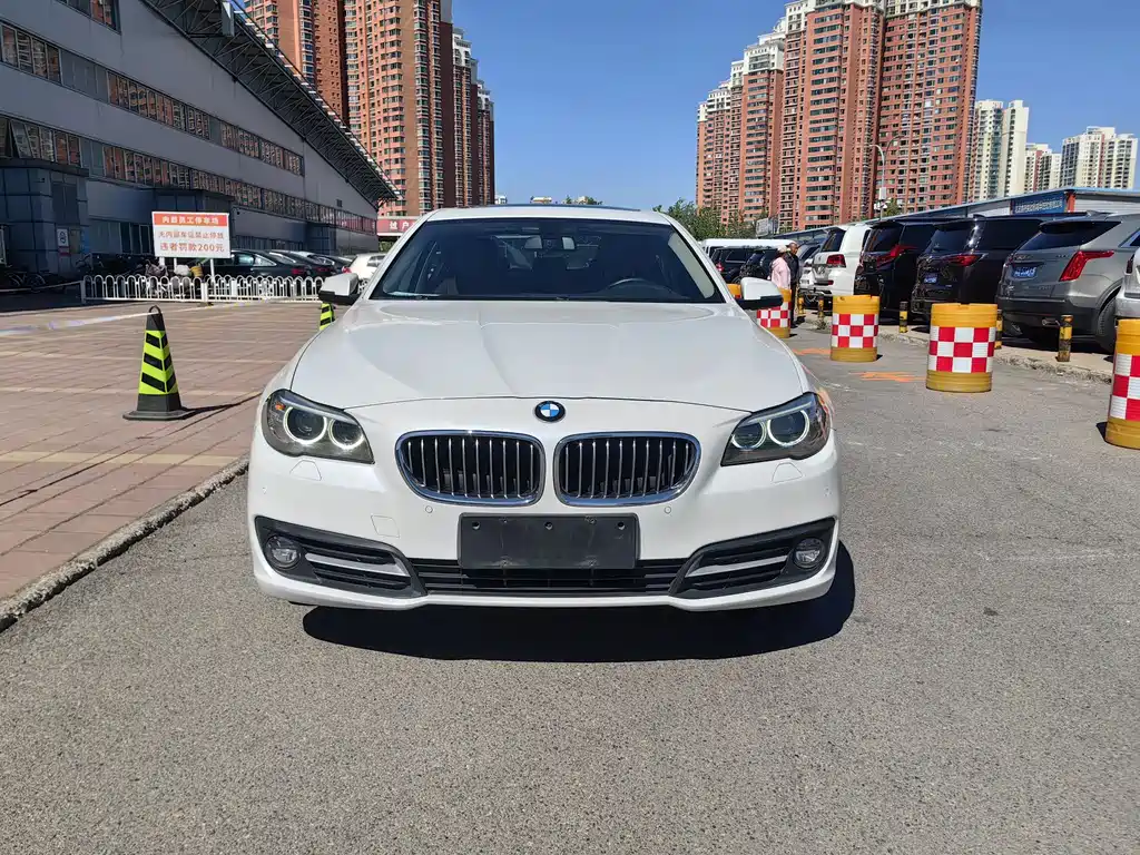 BMW BMW 5 Series Import 2014 520i Elegant Edition 2016 - thumbnail 2