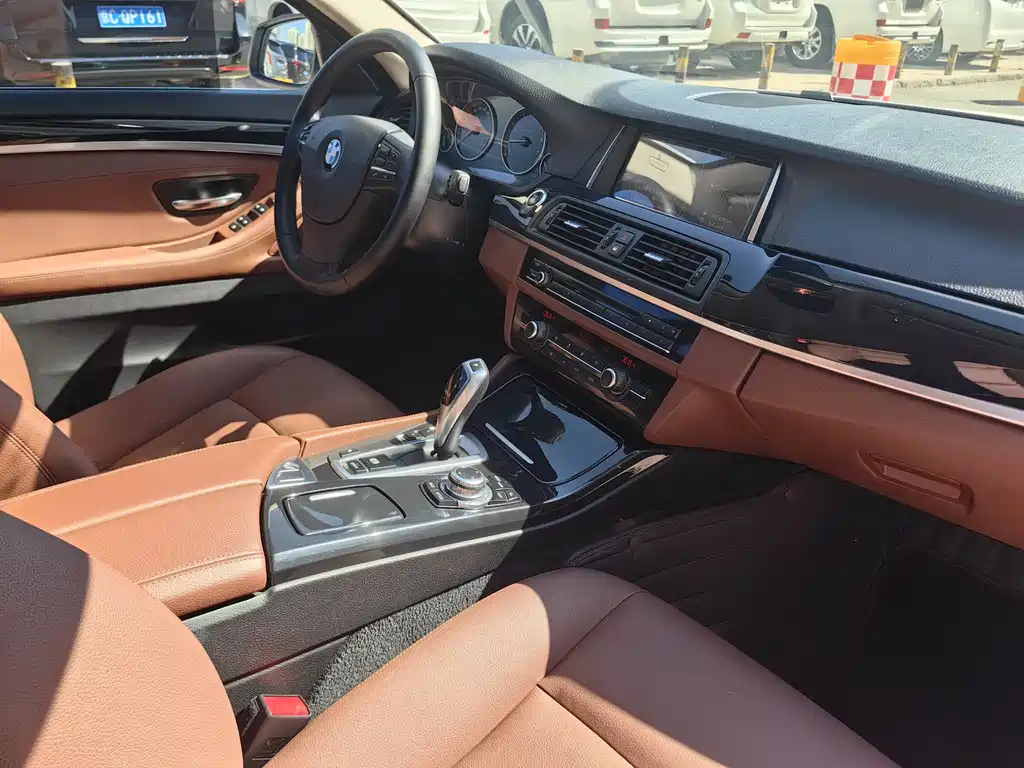 BMW BMW 5 Series Import 2014 520i Elegant Edition 2016 - thumbnail 7