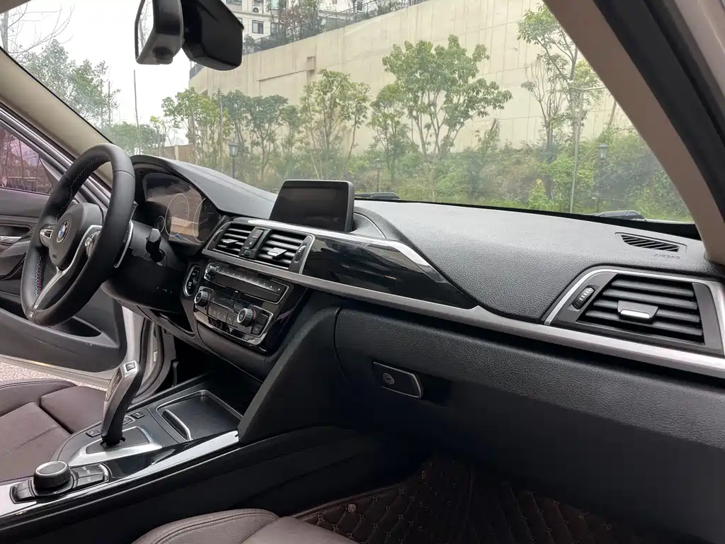 BMW BMW 3 Series 2018 320Li Fashion Edition 2018 - thumbnail 15