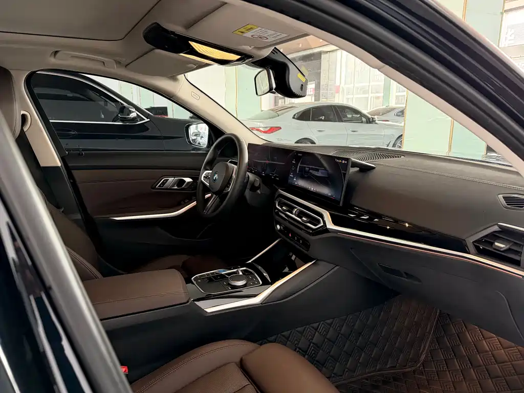 BMW BMW i3 2024 eDrive 35 L 2023 - thumbnail 15