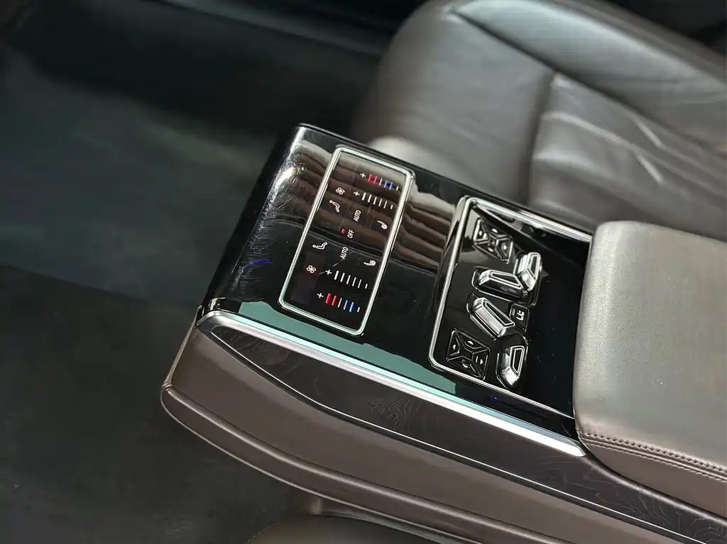 Audi Audi A8 2019 A8L 50 TFSI quattro Comfort Line 2019 - thumbnail 18