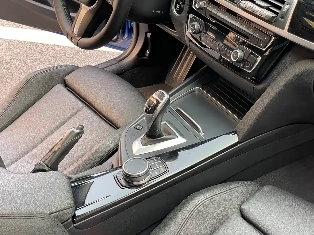 BMW BMW 3 Series 2018 320Li M Sport Package 2018 - thumbnail 17
