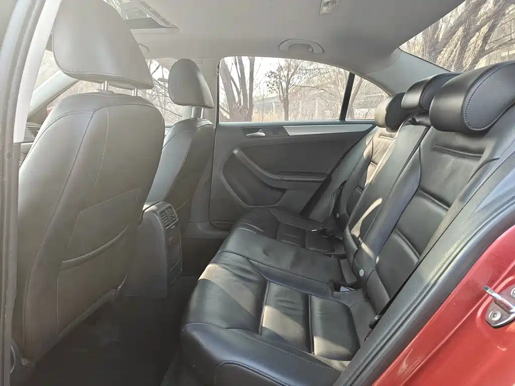 Volkswagen Volkswagen Sagitar 2012 1.6L Automatic Comfort Edition 2012 - thumbnail 6