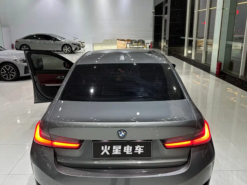 BMW BMW i3 2022 eDrive 35 L 2023 - thumbnail 16