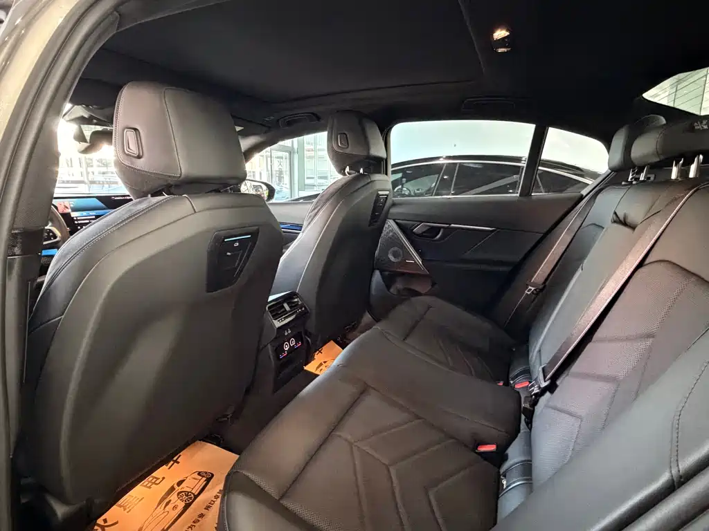 BMW BMW i5 M60 2024 xDrive M60 2025 - thumbnail 10