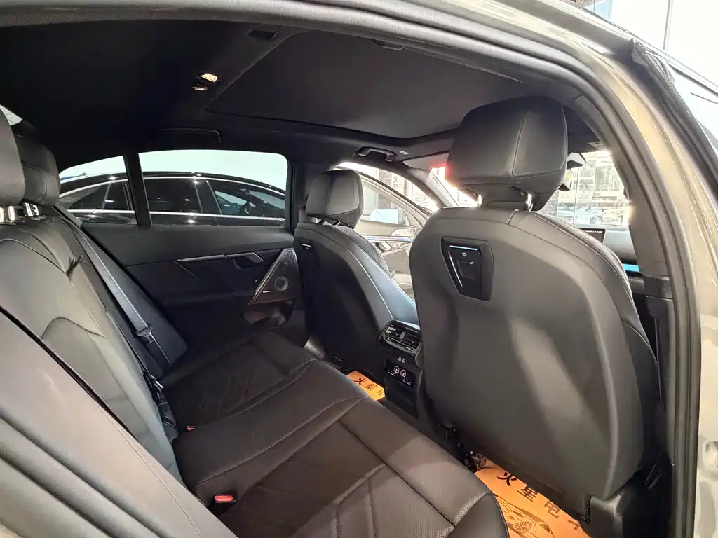 BMW BMW i5 M60 2024 xDrive M60 2025 - thumbnail 12