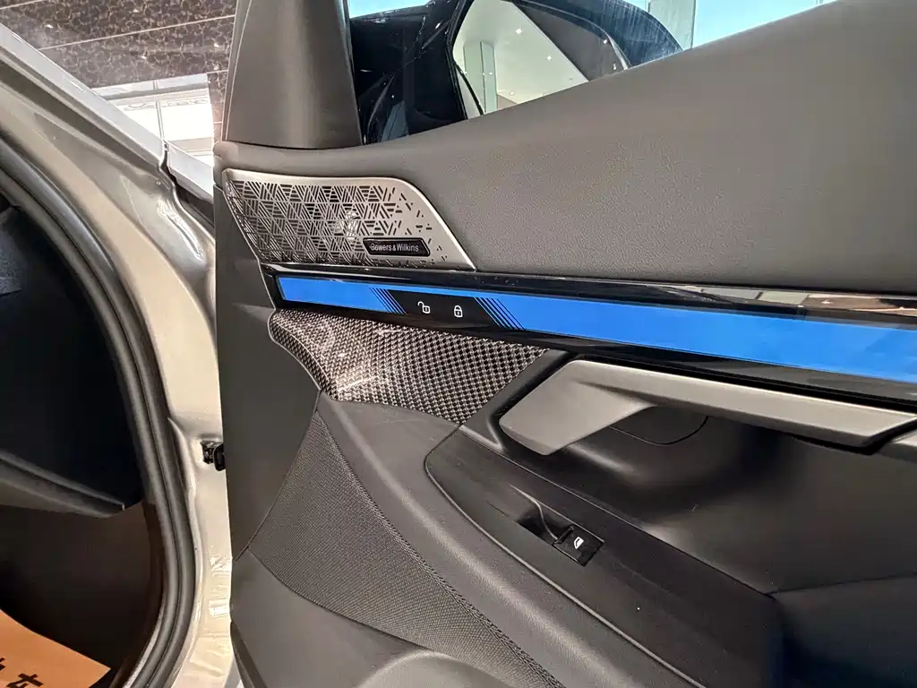 BMW BMW i5 M60 2024 xDrive M60 2025 - thumbnail 15