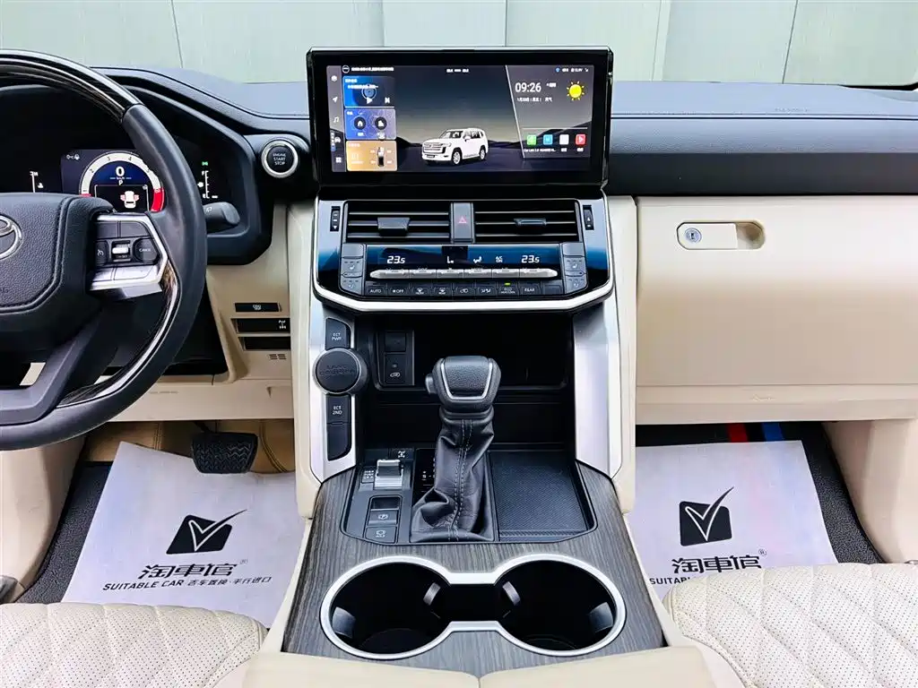 Toyota Land Cruiser (Imported) 2025 Model 4.0L Automatic 2025 - thumbnail 12