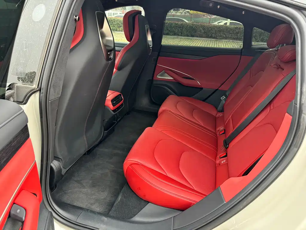 Xiaomi Auto Xiaomi SU7 2024 AWD Ultra-Long Range High-End Intelligent Driving Max Edition 2024 - thumbnail 5