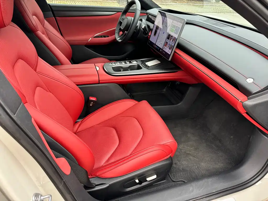 Xiaomi Auto Xiaomi SU7 2024 AWD Ultra-Long Range High-End Intelligent Driving Max Edition 2024 - thumbnail 9