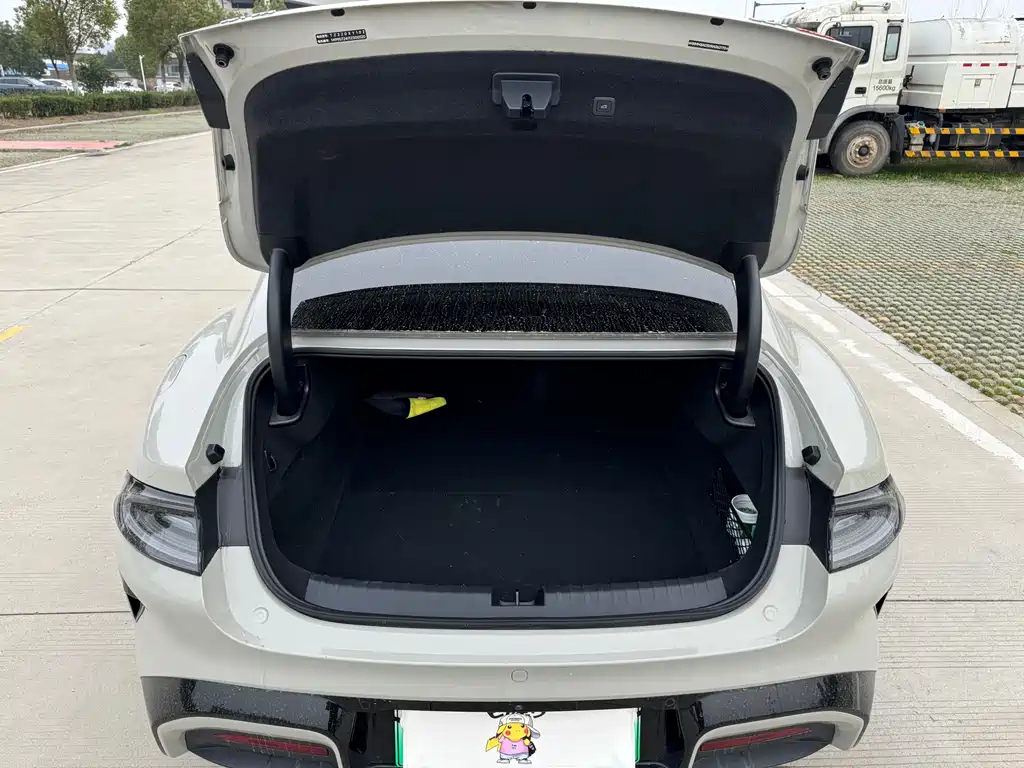 Xiaomi Auto Xiaomi SU7 2024 AWD Ultra-Long Range High-End Intelligent Driving Max Edition 2024 - thumbnail 13