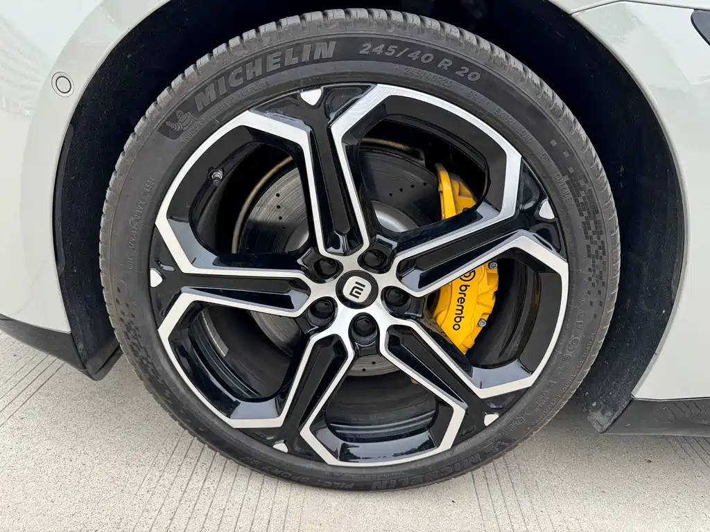 Xiaomi Auto Xiaomi SU7 2024 AWD Ultra-Long Range High-End Intelligent Driving Max Edition 2024 - thumbnail 14