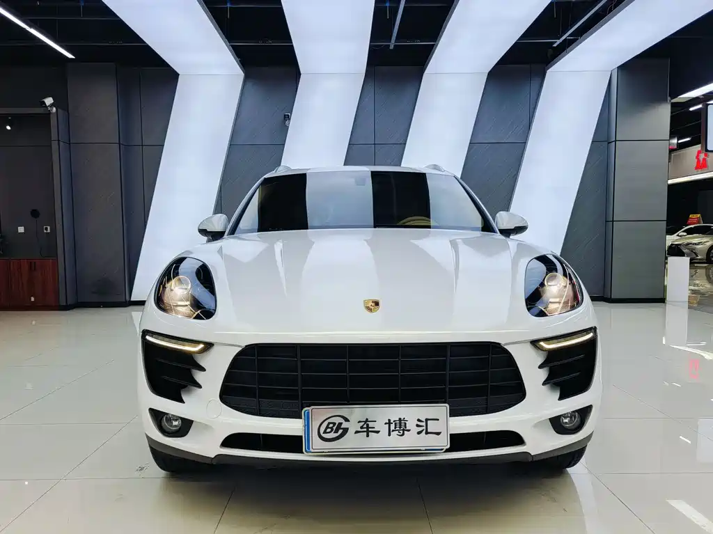 Porsche Porsche Macan 2016 Macan 2.0T 2016 - thumbnail 2