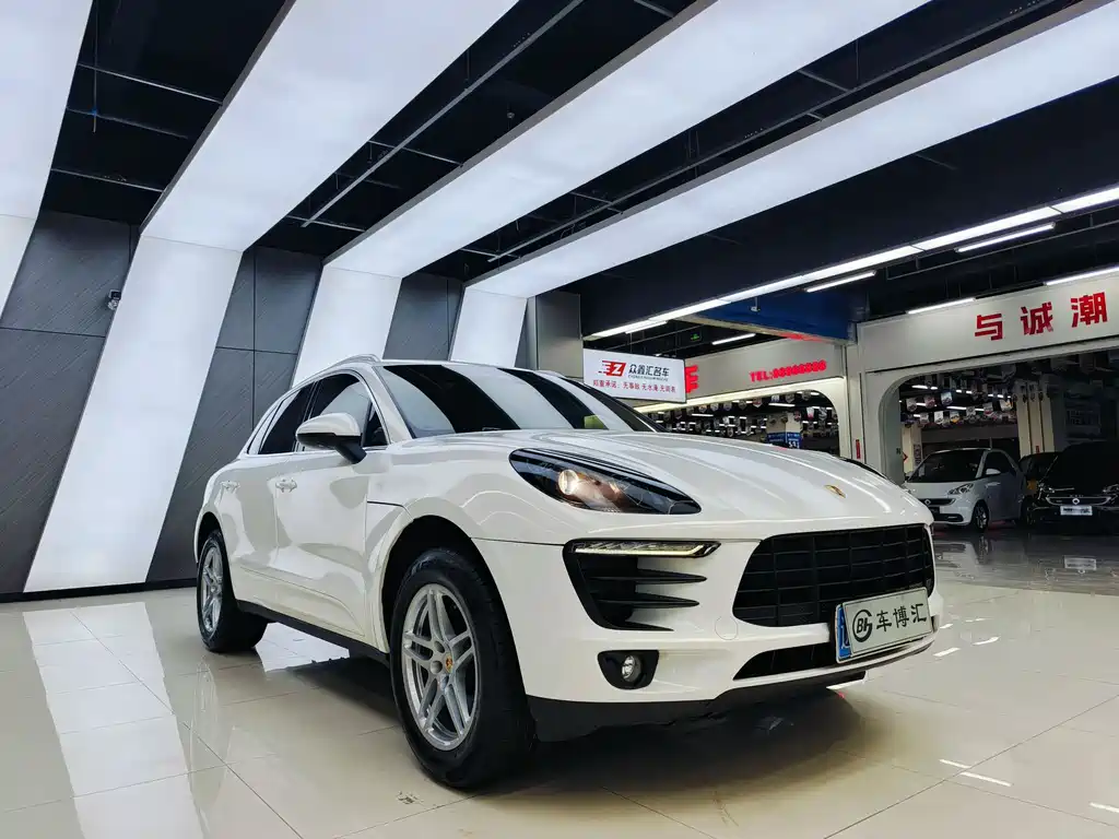 Porsche Porsche Macan 2016 Macan 2.0T 2016 - thumbnail 3