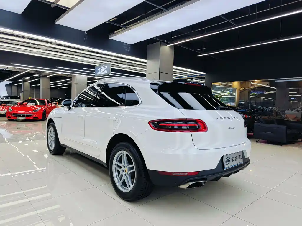 Porsche Porsche Macan 2016 Macan 2.0T 2016 - thumbnail 5