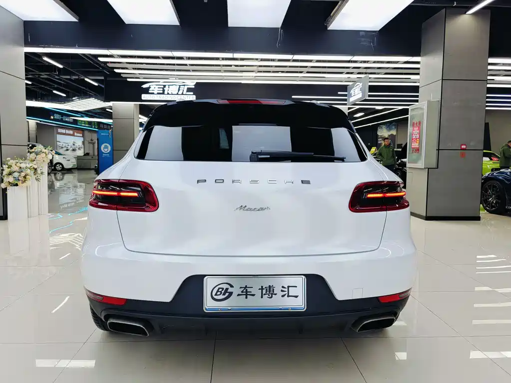 Porsche Porsche Macan 2016 Macan 2.0T 2016 - thumbnail 6