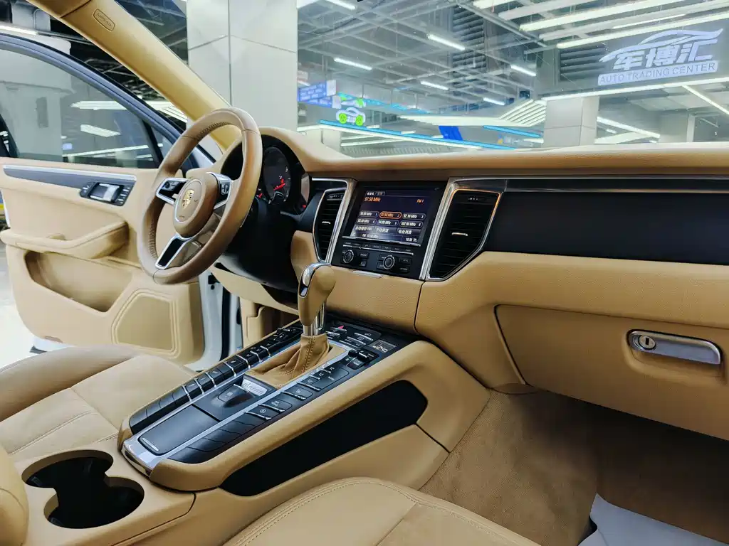 Porsche Porsche Macan 2016 Macan 2.0T 2016 - thumbnail 14