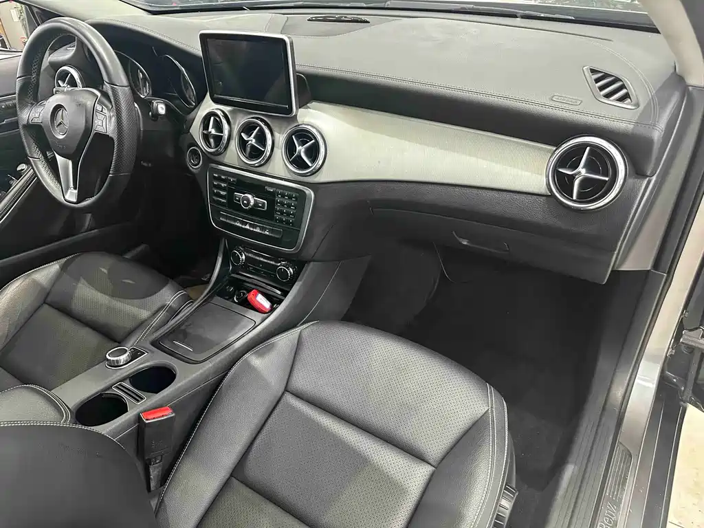Mercedes-Benz Mercedes-Benz GLA 2015 GLA 200 Style 2016 - thumbnail 8