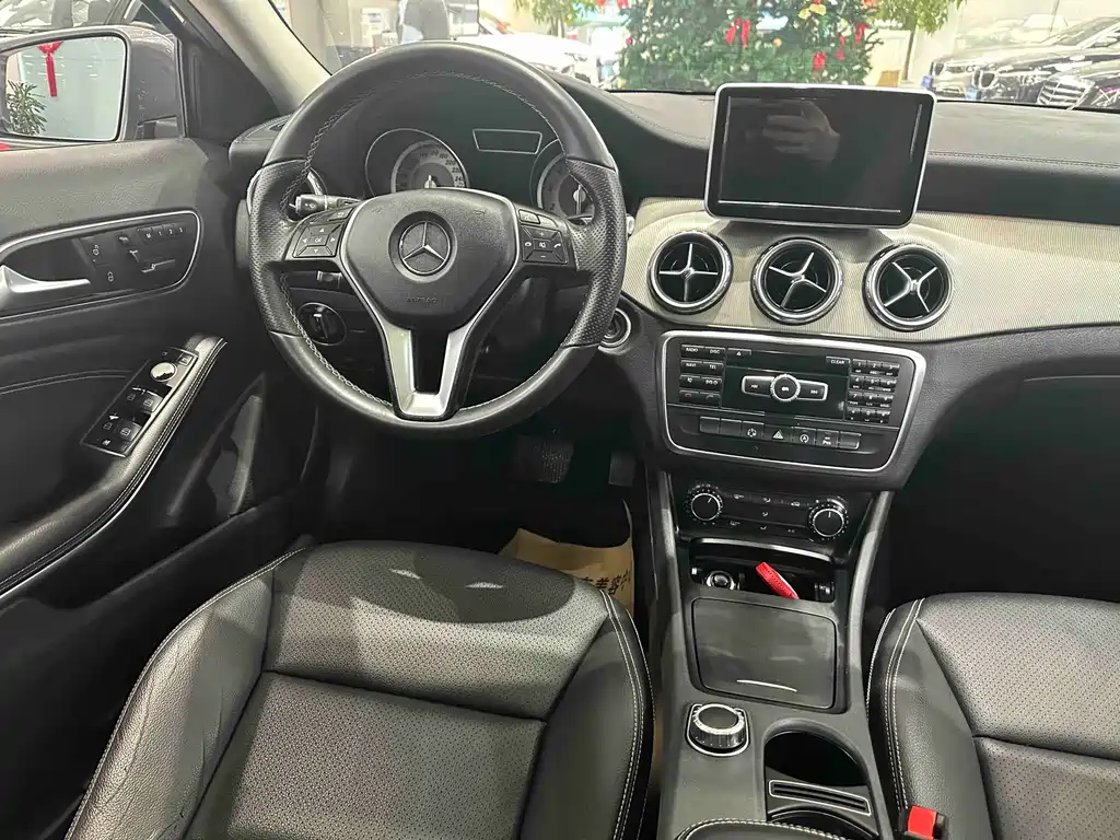 Mercedes-Benz Mercedes-Benz GLA 2015 GLA 200 Style 2016 - thumbnail 12