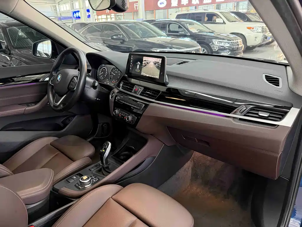 BMW BMW X1 2022 sDrive20Li Fashion Edition 2022 - thumbnail 17