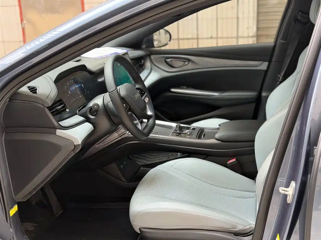 BYD BYD Seal 2024 Honor Edition DM-i 1.5L 121km Elite 2024 - thumbnail 8