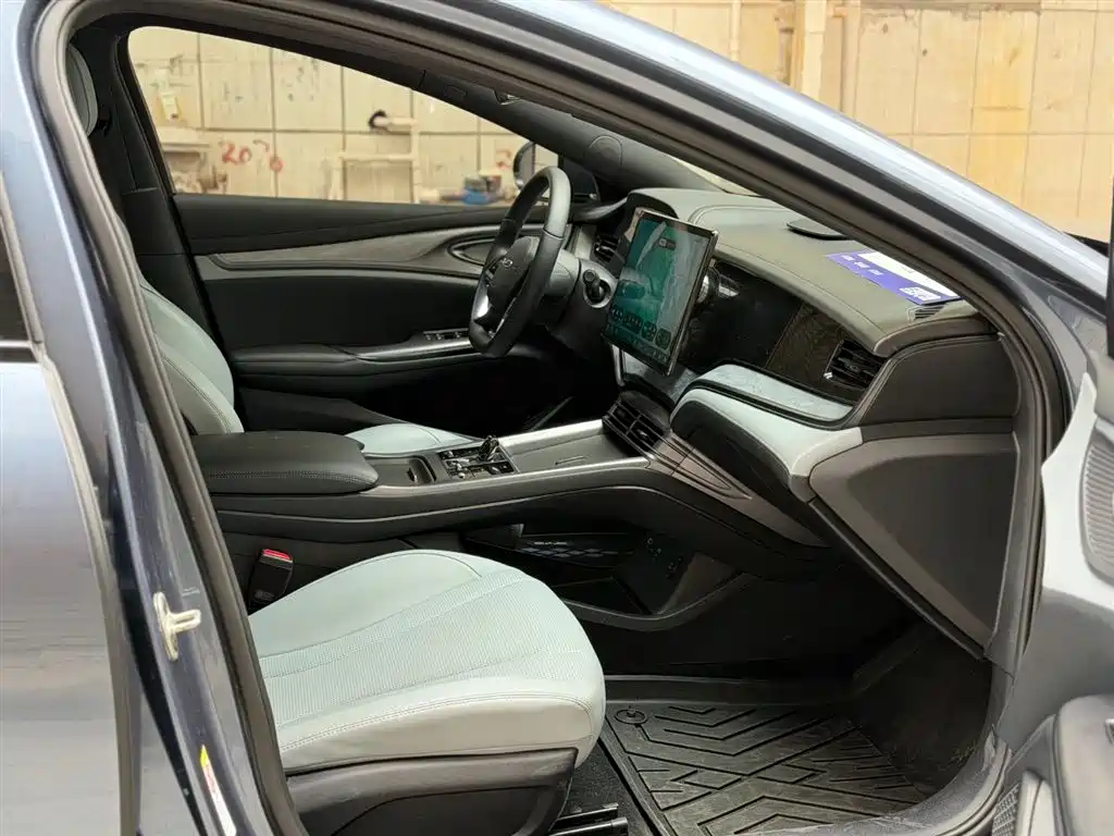 BYD BYD Seal 2024 Honor Edition DM-i 1.5L 121km Elite 2024 - thumbnail 10