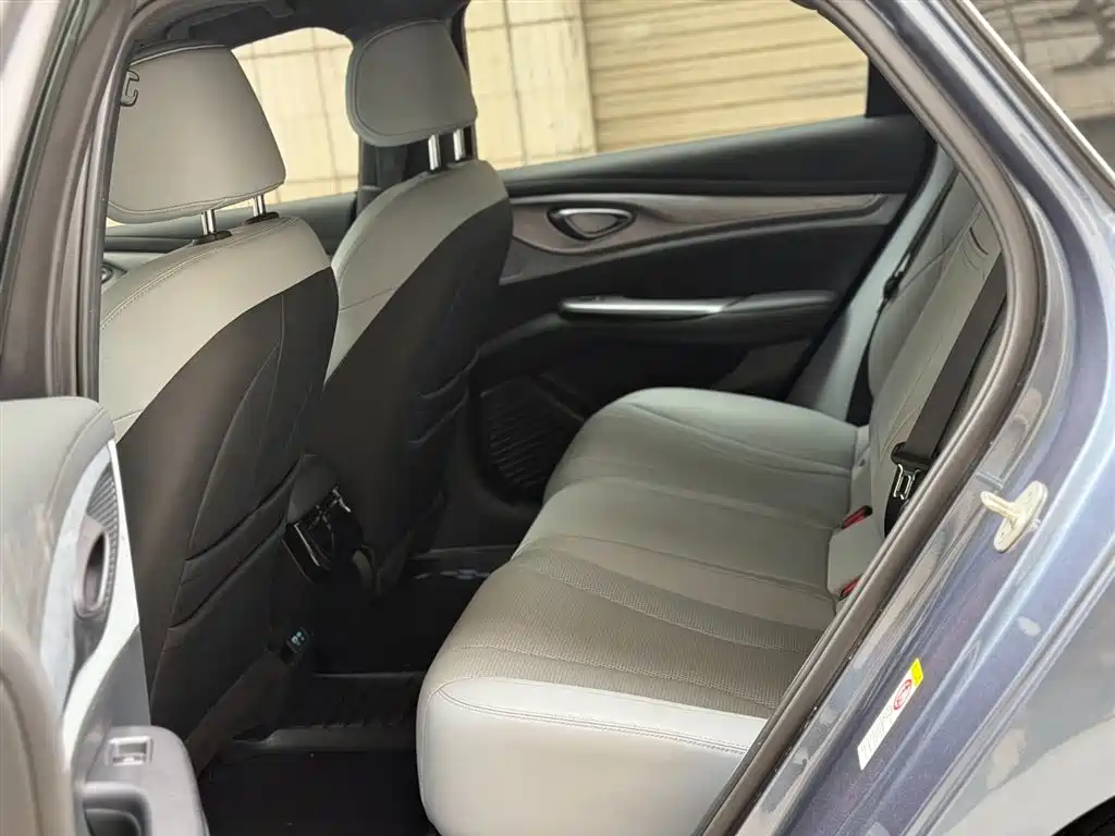 BYD BYD Seal 2024 Honor Edition DM-i 1.5L 121km Elite 2024 - thumbnail 12