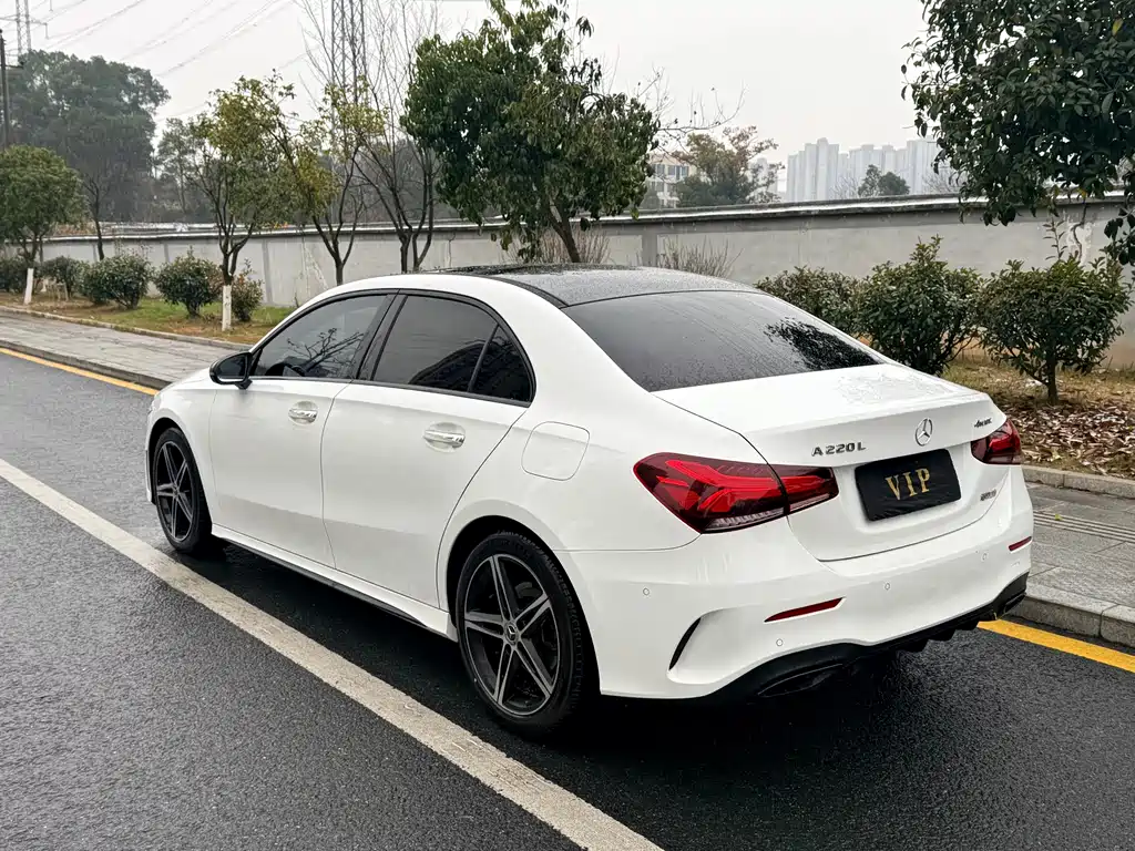 Mercedes-Benz Mercedes-Benz A-Class 2020 Facelift A 220 L 4MATIC Sport Sedan 2021 - thumbnail 9