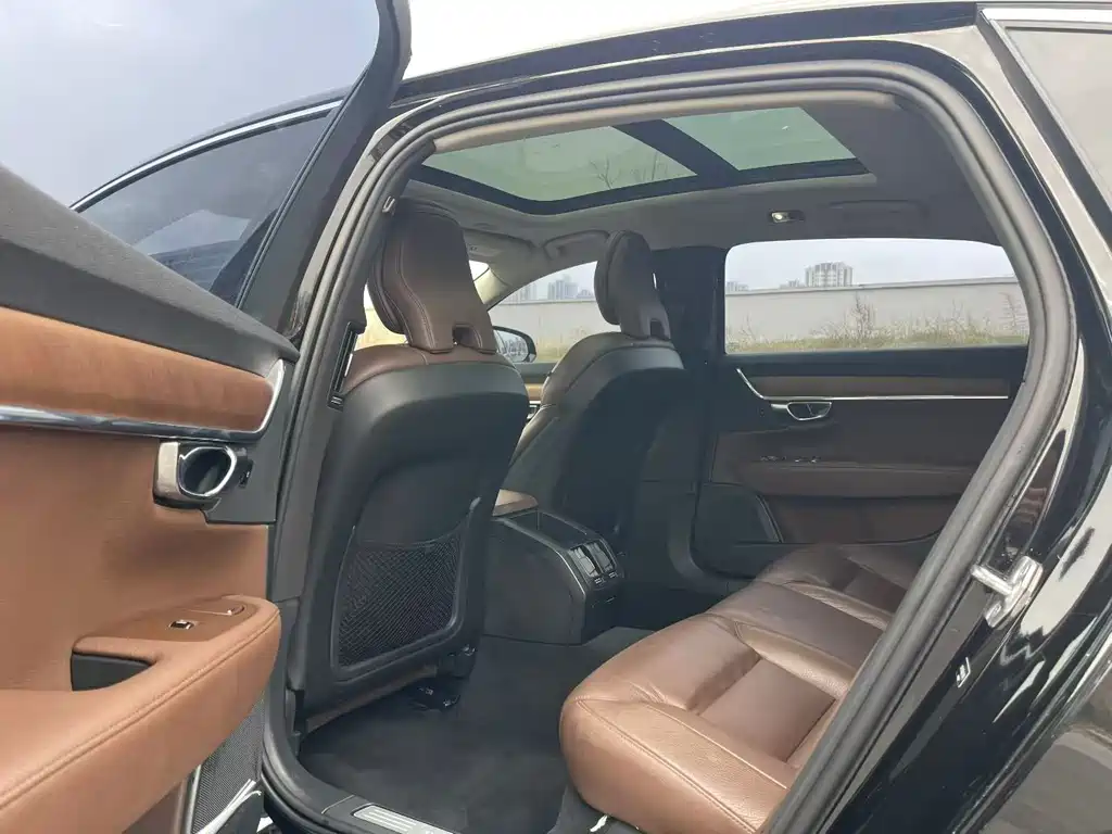 Volvo Volvo S90 2020 T5 Momentum Luxury Edition 2019 - thumbnail 6