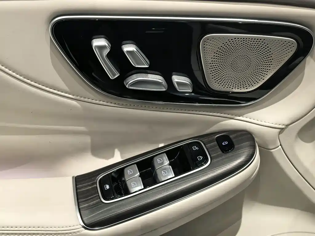 Roewe Rising Auto F7 2023 Advanced Edition 2026 - thumbnail 8