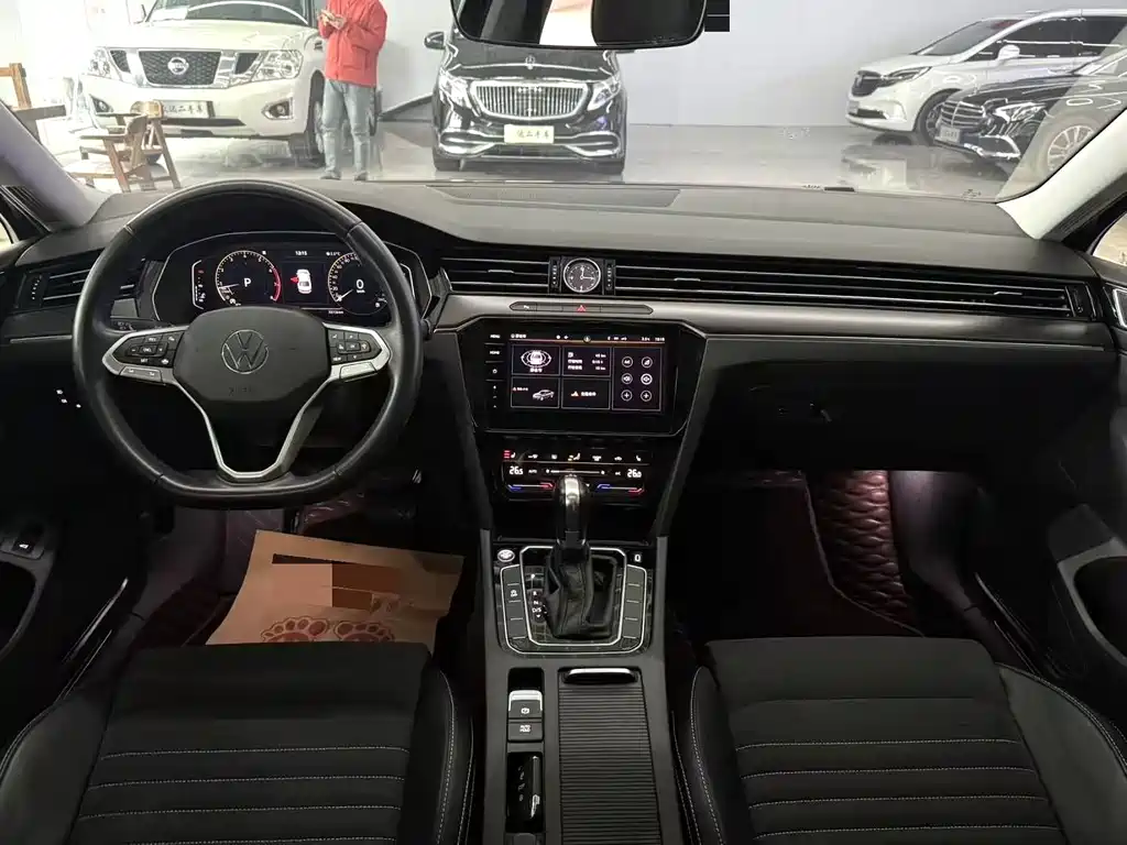 Volkswagen Magotan 2020 330TSI DSG Luxury Edition 2021 - thumbnail 5