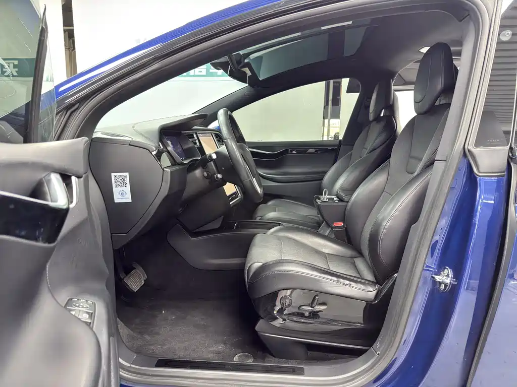 Tesla Model X 75D 2017 - thumbnail 6