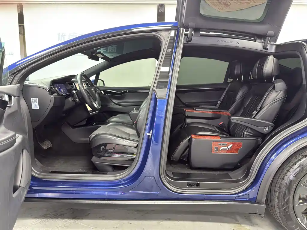 Tesla Model X 75D 2017 - thumbnail 8