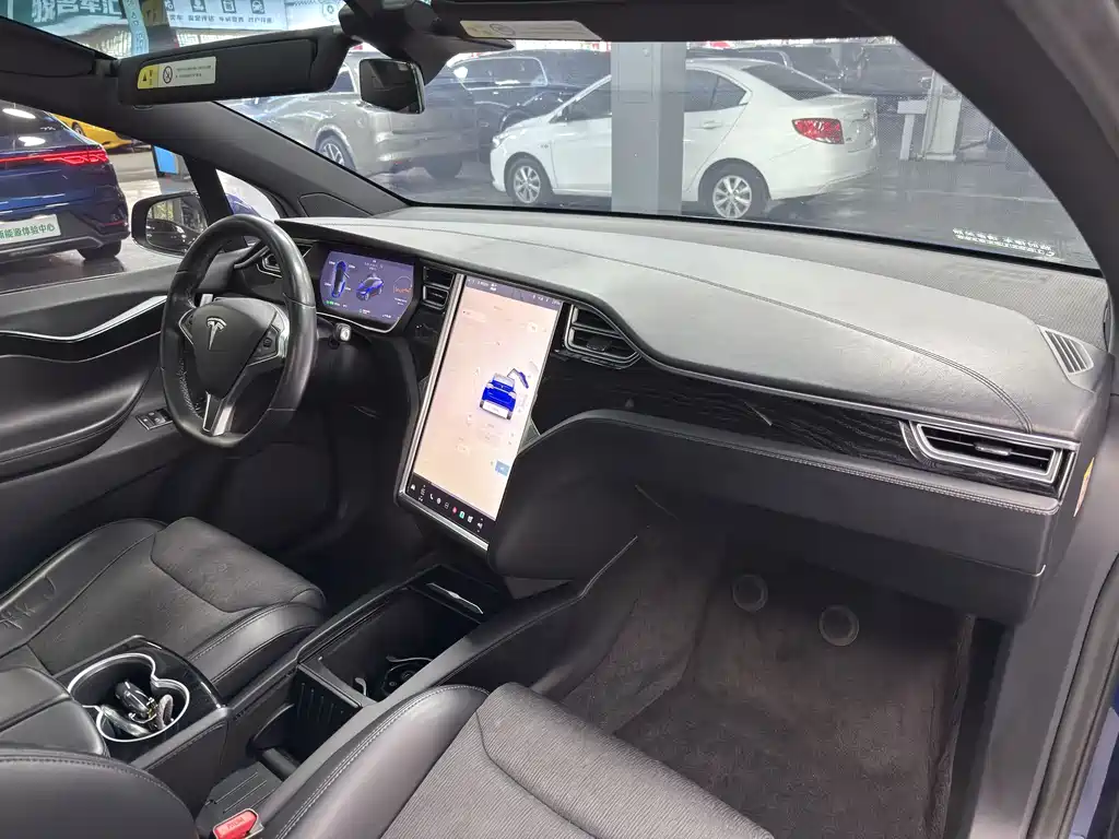 Tesla Model X 75D 2017 - thumbnail 10