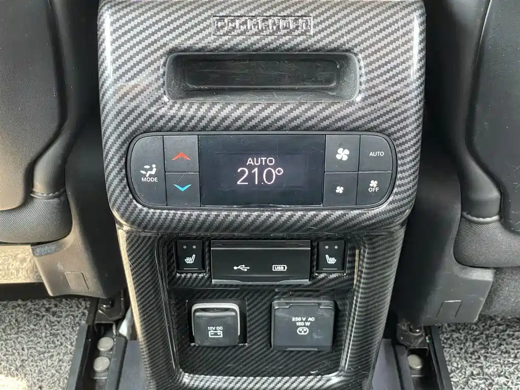 Jeep Grand Commander 2018 2.0T AWD Intelligent Enjoyment Edition China VI 2019 - thumbnail 24