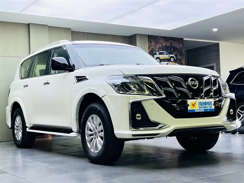 Nissan Nissan Patrol Y62 2018 4.0L Middle East Version 2018 - thumbnail 3