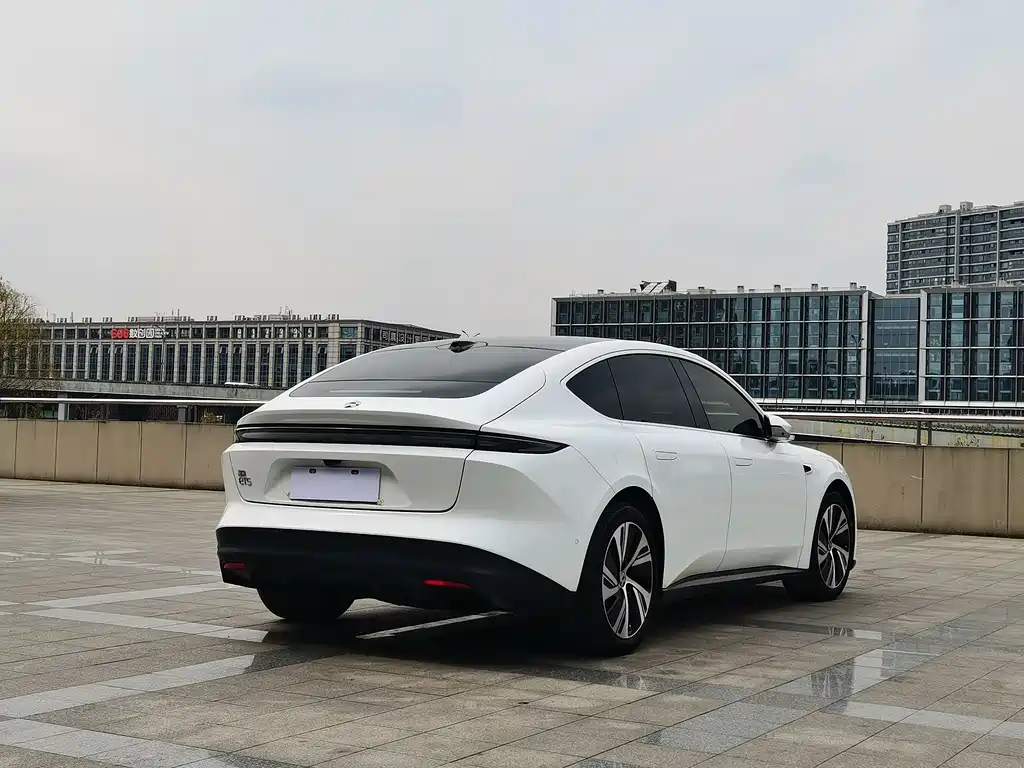 NIO NIO ET5 2022 75kWh 2023 - thumbnail 5